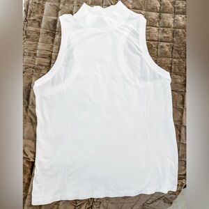 Women’s CALIA White Golf Shirt, Size Medium